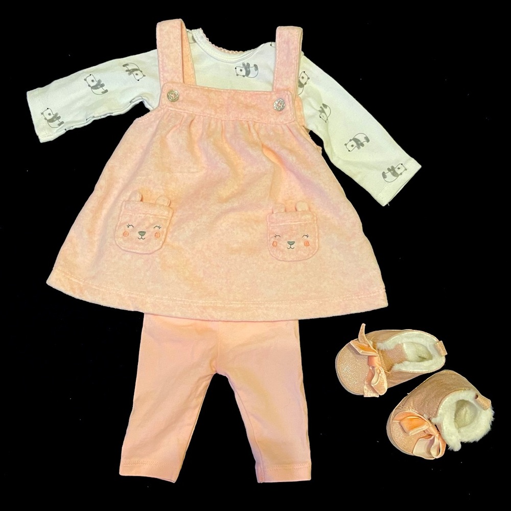 ***SOLD*** Adorable Carter’s 4-piece outfit